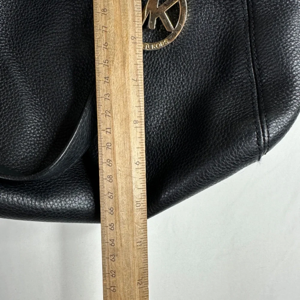 Michael Kors Black‎ Pebbled Leather Gold Chain Shoulder Bag - Picture 8 of 8